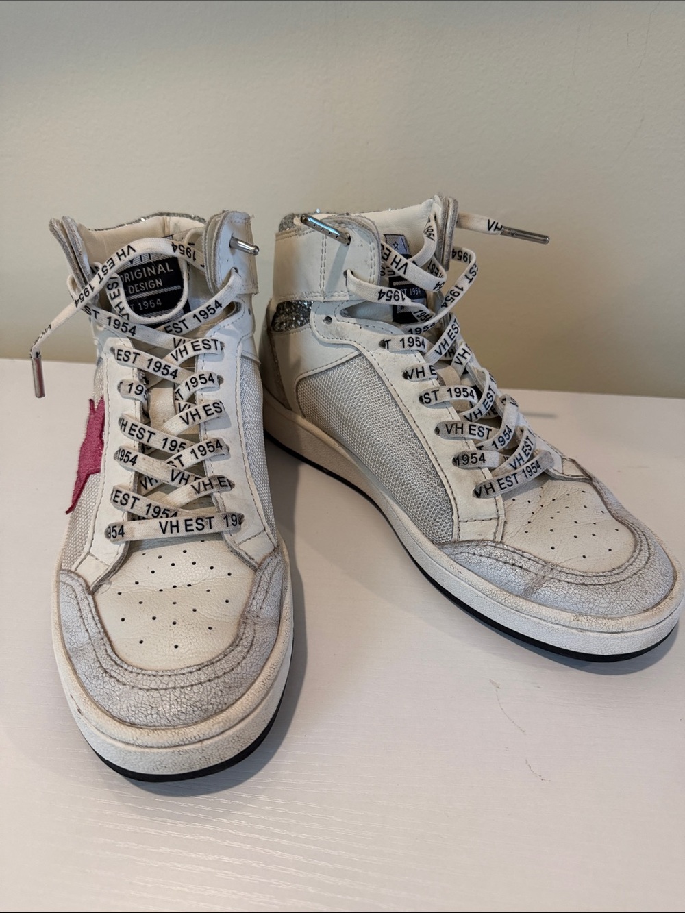 Vintage Havana White High-Top Sneakers with Pink Star